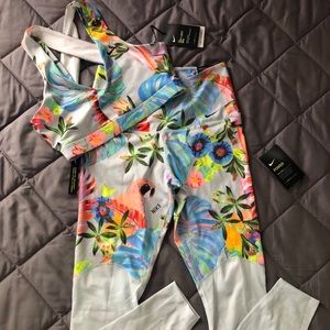 Nike Dri-Fit Floral Set (Gray)